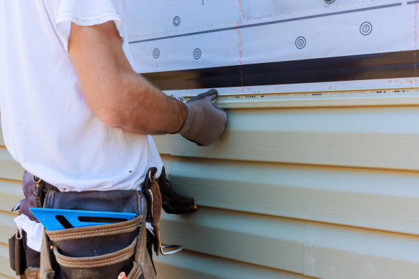 Trusted Emergency Siding Repair service in Lake Bluff, IL - Creative Siding